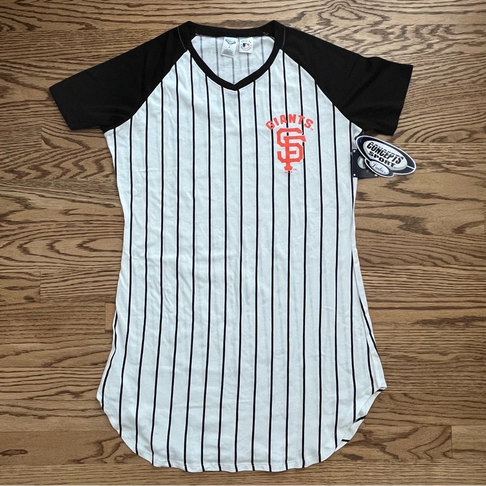 San Francisco Giants V Neck Women’s Small Sleepwear Night Shirt SF MLB